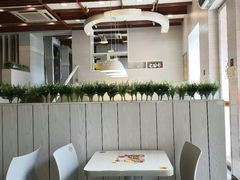 -老娘舅餐厅(黄龙体育中心店)