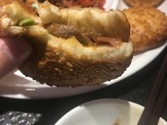 馍馍-万重锦·人文川菜馆(骡马市店)