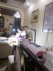 -杉惠素颜美妆皮肤管理中心