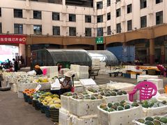 -三亚新鸿港水果一级批发市场