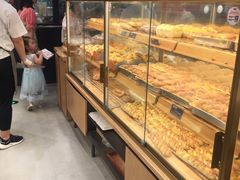 面包甜点陈列柜-Bread Talk 面包新语(荟聚店)