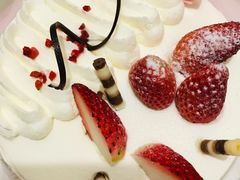 鲜奶生日蛋糕-红宝石·鲜奶小方(曲阳店)
