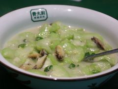 鲜丝瓜焖鲍鱼仔-费大厨辣椒炒肉(太平老街店)