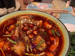 -临界音乐酒馆·小龙虾·江湖菜(华熙LIVE·鱼洞店)