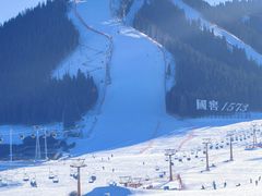 -丝绸之路山地度假区滑雪场