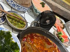 -旧街市鲜货老火锅(大光路店)