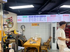 -明姨仔潮汕美食·碳炉猪脚·汕尾牛腩饭·起片鸡煲(起义路店)