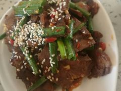 -兔行天下-鸿鹤鲜锅兔(中海国际店)