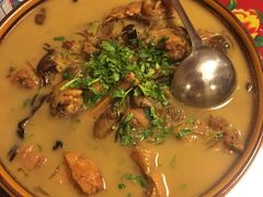 -闯关东东北农家菜(崂山石老人店)