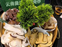 -一善菌·云南菌汤·云南菜(银泰城店)