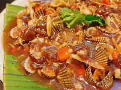 酸子司庵-大头虾越式风味餐厅(光明广场店)