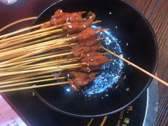 -虾弄弄海派小龙虾·牛羊蝎子火锅