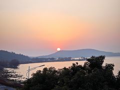 -弥舍·湖景团建泳池派对别墅·湖山境店