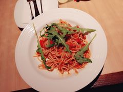 -必胜客(WOW中心城店)
