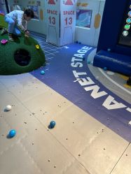 -欧酷世界动力星球(王府井奥莱UP TOWN店)