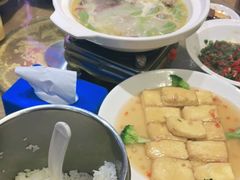 -深巷家味馆.湖北头牌红烧鱼头拌饭(黄陂店)