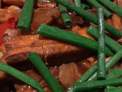 支竹牛腩煲-来龙里 精致 东南亚餐室(万象城店)