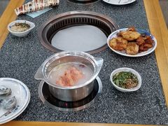 -锤头鲨毛肚海鲜烤肉自助餐厅(国购广场店)