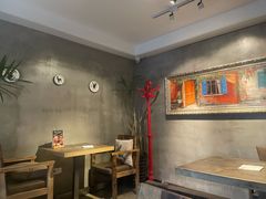 -HIGH FIVE哈福手工汉堡(桂林路店)