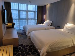 -麗枫酒店(深圳坪山高铁站龙东地铁站店)