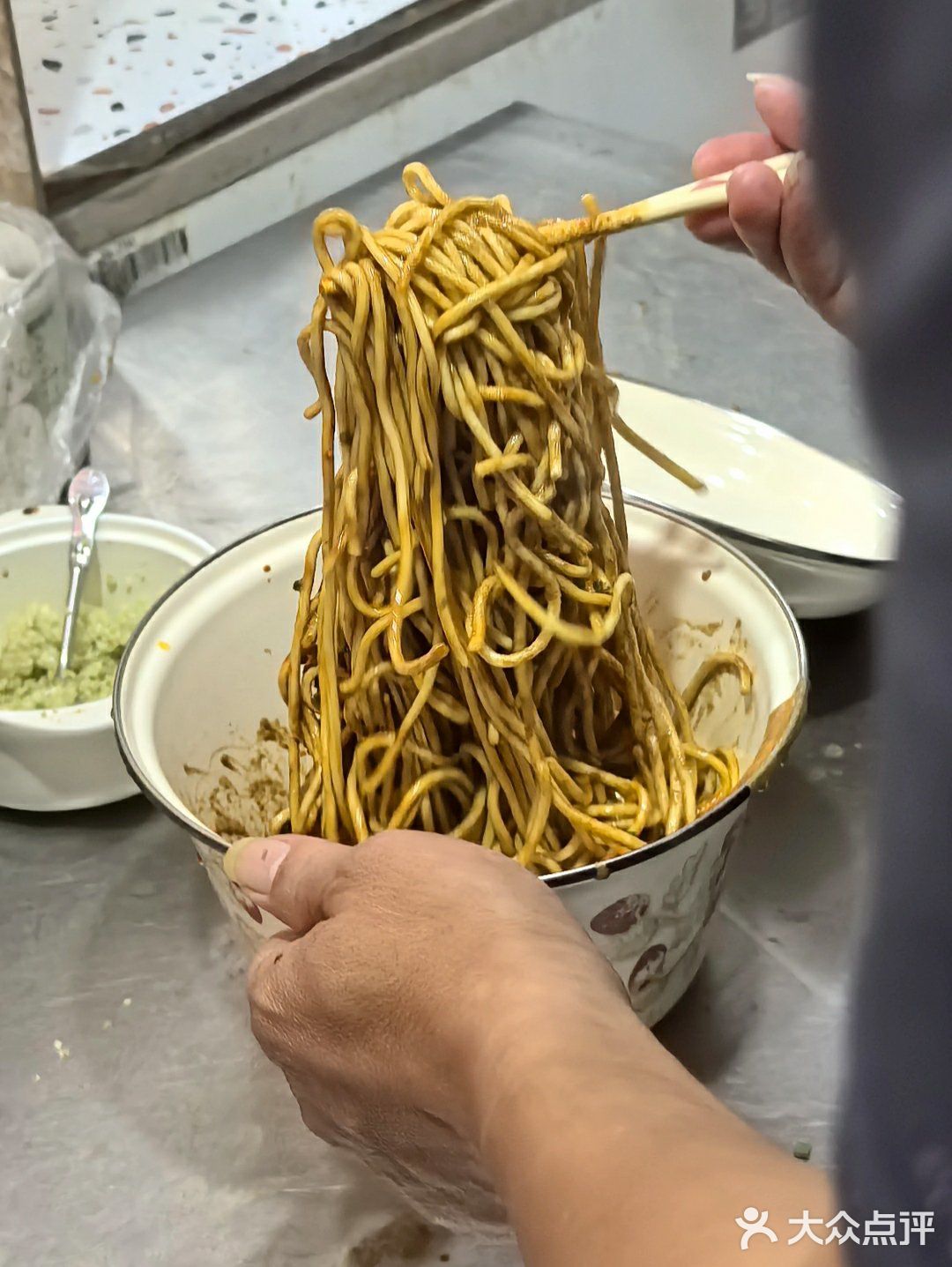 武汉热干面的秘密太好吃了