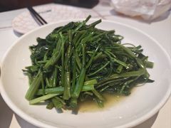 -阿瓦山寨·湘菜现炒·剁椒鱼头王(咸阳总店)