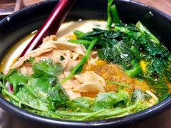 蟹黄油野生笋衣捞面-和府捞面(东直门银座店)