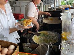 -正宗杂粮煎饼香软鸡蛋饼