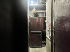 -荒岛实景沉浸密室(江汉路1店)