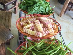 -阿婆情腊排骨火锅(金虹路店)