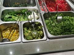 -油梨树 AVOCADO TREE(亮马桥店)