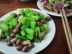 -宝瑞门钉肉饼店