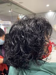 -镁连社·美联社