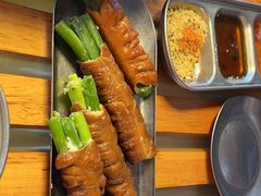 -叽叽扎扎烤肉场(生态城万达店)