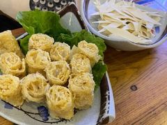 -毛辣果·贵州红酸汤牛肉火锅(西单店)