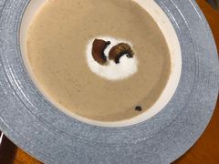 欧式黑松露奶油蘑菇浓汤-布拉格餐厅· 中欧捷克菜(全国首店)