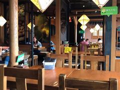 大堂-云海肴·汽锅鸡·云南菜(天山百盛优客店)