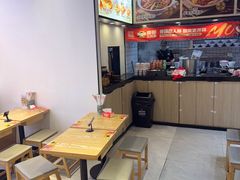 -魔都三兄弟酸辣粉·蘸卤炸串(虹桥万科店)
