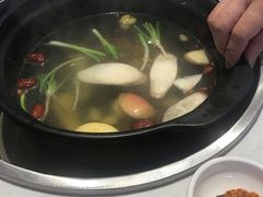 -三不牛腩(宾虹路店)