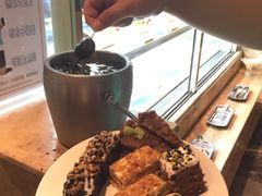 -小天鹅戴斯酒店鲸鲨百汇创作料理
