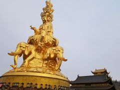 -峨嵋山金顶