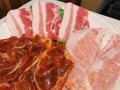 豚肉拼盤-梨满园韩国料理