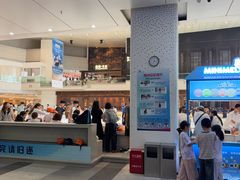 -冰纷万象滑冰场(深圳万象城店)