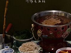 -渔语鱼新川菜Bistro(万象天地店)