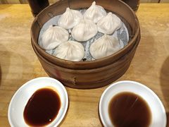 蟹黄大汤包-龙咆汤包·手工现包小笼(拱北口岸店)