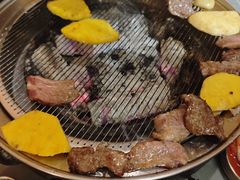 -围炉肉舍丹东海鲜烤肉·烤活鳗(步行街店)
