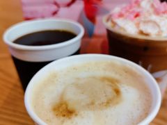 -瑞幸咖啡(纽宾凯酒店新华路店)
