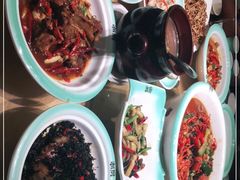-呷湘厨·鱼汤捞饭·剁椒鱼头·辣椒炒肉(国家会展中心店)