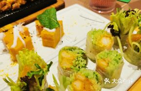 Lungli Fish Rice Paper Rolls