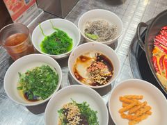 -朱光玉火锅馆(龙阳广场店)